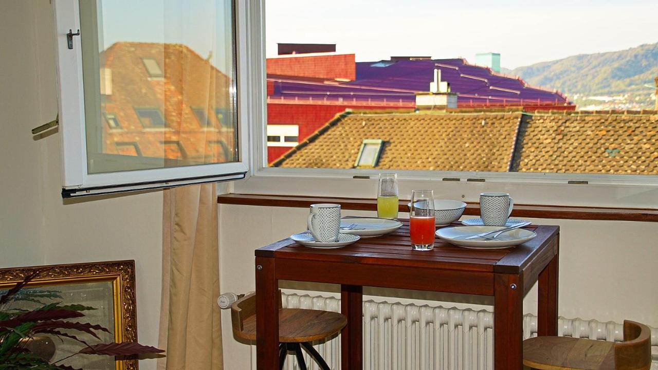 Helvetia 2 Zimmer Apartment Mit Parkplatz Zürih Dış mekan fotoğraf
